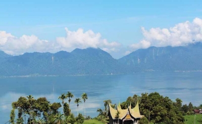 Wisata Danau Maninjau Sumatera Barat: Pesona Danau Vulkanik yang Memukau